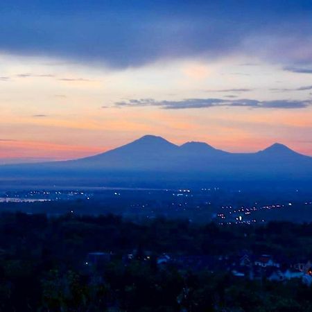 Отель The Longhouse, Jimbaran - Bali Экстерьер фото