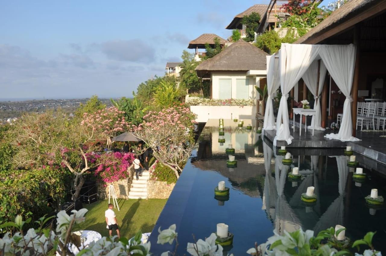 Отель The Longhouse, Jimbaran - Bali Экстерьер фото