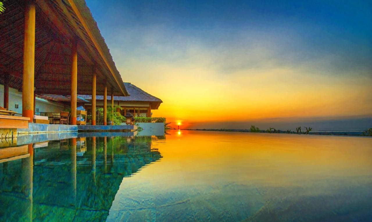 Отель The Longhouse, Jimbaran - Bali Экстерьер фото